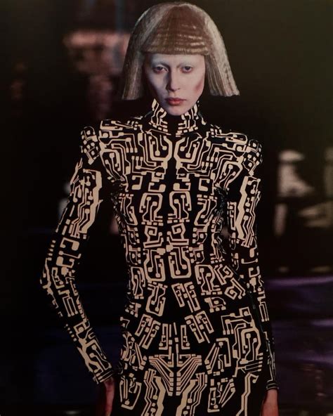 alexander mcqueen para givenchy|why is alexander mcqueen famous.